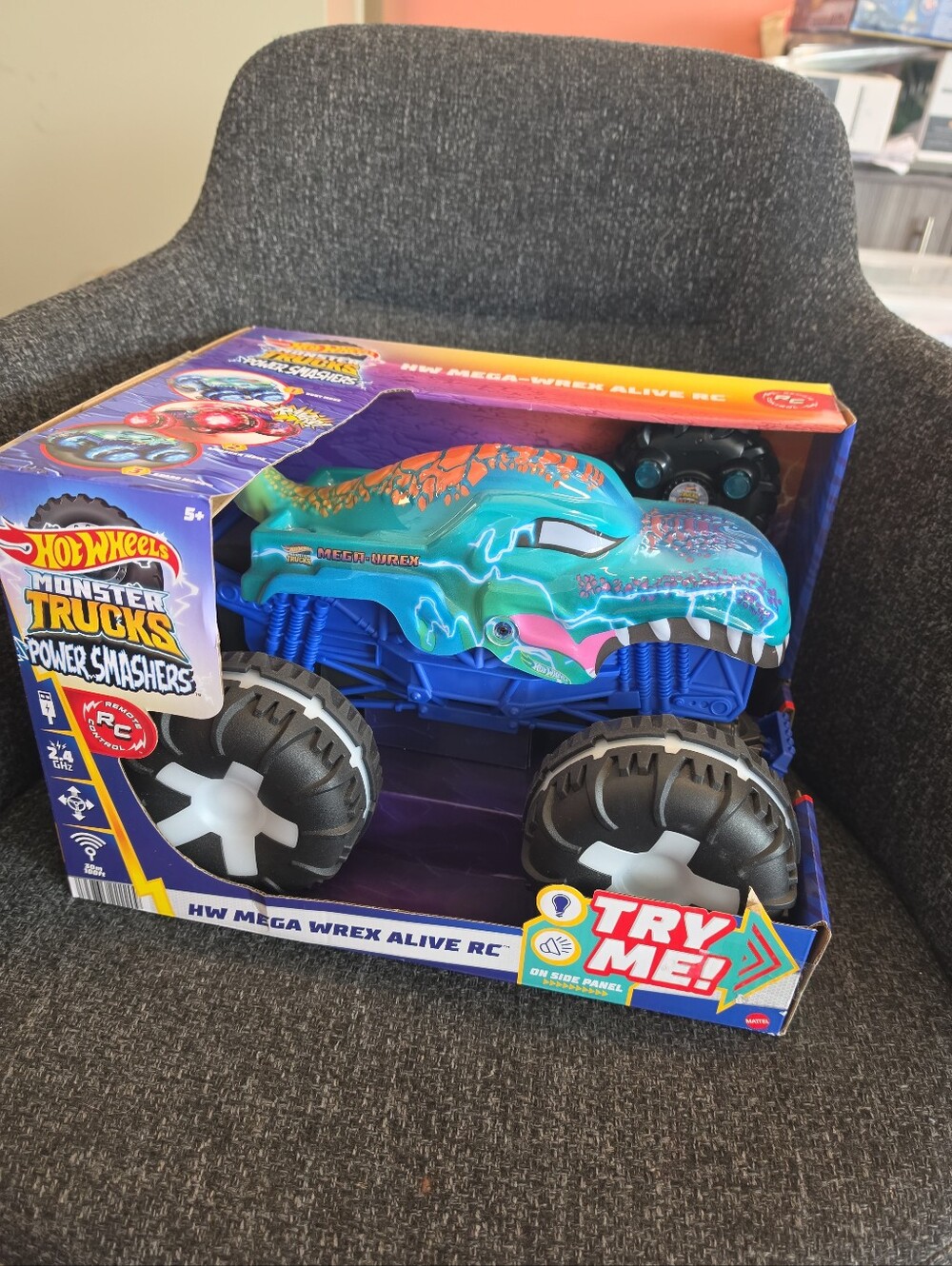 2023 NIB Hot Wheels Monster Trucks Power Smashers HW Mega Wrex Alive RC